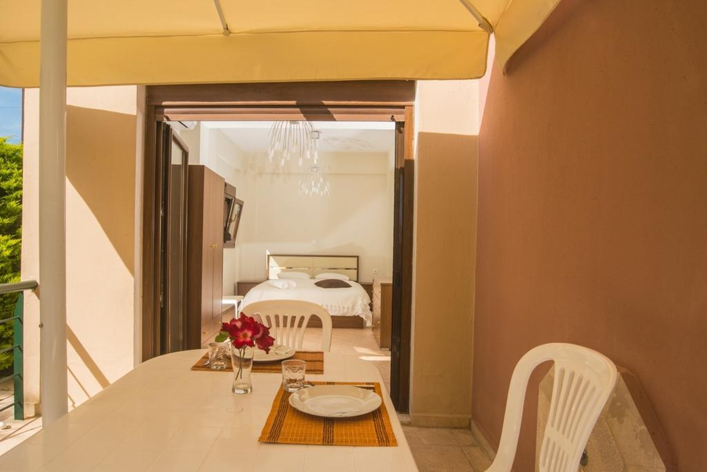 Bouganvillia Homes นิกิติ ห้อง รูปภาพ